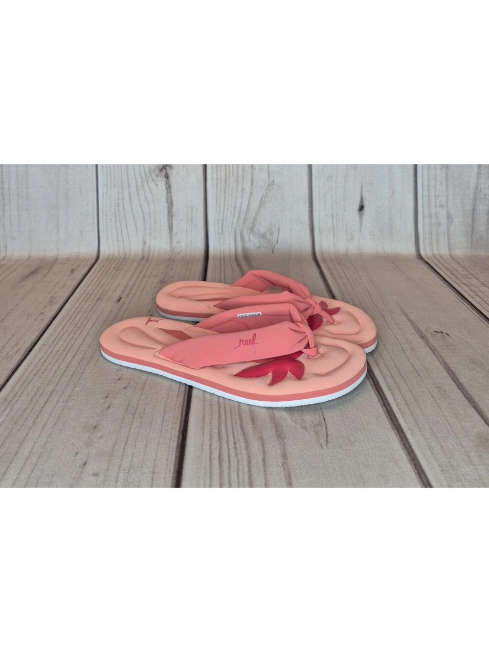 Reef Women's Size 8 Pool Float Palm Tree Pink Peach Flip Flops